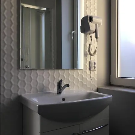 Nyaraló Ow Delta Rewal