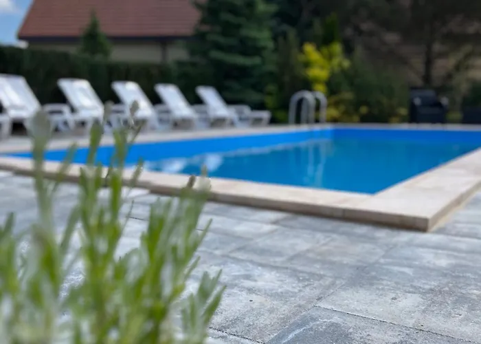 Ow Delta بيت للعطل