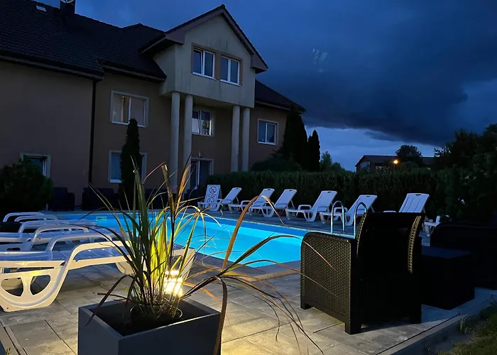 Ow Delta بيت للعطل